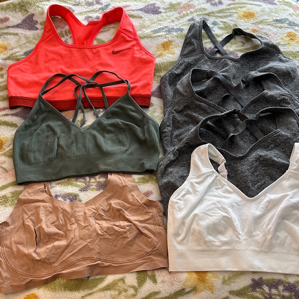 Bundle of 7 sports bras / bralettes